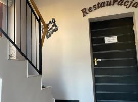 Pokoje gościnne i restauracja Wielkopolanka, hotel v destinaci Chodzież