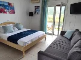 Thalia, apartment on the beach