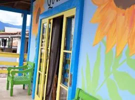 Girassol Hostel by Katita