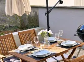MOLA Apartments-Stilvolle Altstadtwohnung- Seilersee-5 Personen-Terrasse-Grill-Gratis WLAN