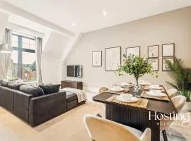 The Sovereign Suite - 2-bedroom Luxury Apartment with Parking