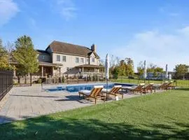 Elegant Home 7BRs, Game Room, Luxury Yard, Pool