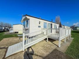 Beautiful Caravan At Manor Park Holiday Park In Hunstanton Ref 23060W