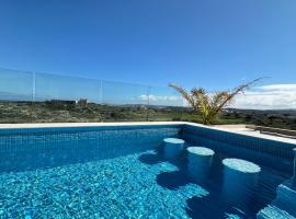Penthouse in Mellieha with Private Pool & Large Terraces, hotel in Mellieħa