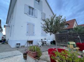 Le Cosy - Ateliers SNCF - Calme - Parking, hotel v destinaci Schiltigheim