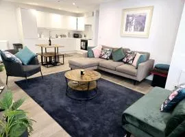 Elegant Town Centre Apartment, Margate - 5mins Walk From The Beach Front