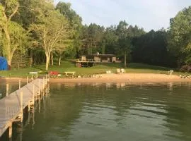 Beautiful Walloon Lake Home - August Availability