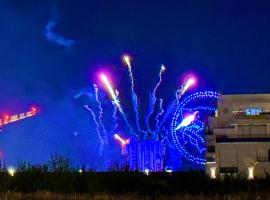 Appt Vue Parc Disneyland-PARIS - Terrasse - Parking Privé, ξενοδοχείο στο Chessy