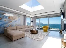 Contemporary 2 Bedroom apt with Indian Ocean Views