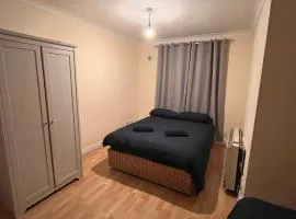 Superb Triple Room by the Spire - 3