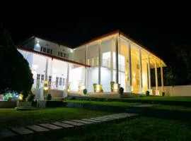 The Heavens Bungalow Katunayake