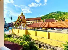 Patong Canal Villa 211