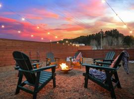 Buffalo Roam - Hot Tub & Nature in Town, hotel i Custer