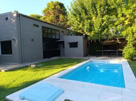 La escondida, Hotel in Ramallo