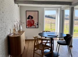 Apartment mit Garten, Hotel in Bosau