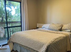 Homestay River Retreat Waiwera, khách sạn ở Puhoi