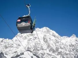Double room in Saalfelden near Ski Slopes