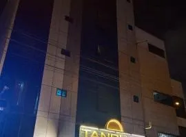 Imperio Tanpu Q、リマにあるホルヘ・チャベス国際空港 - LIMの周辺ホテル