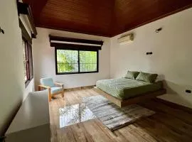 Private Room, 10 Min from Airport