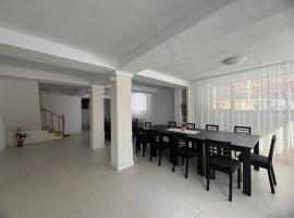 Casa Maya, hotel a Băile Govora