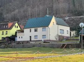Ferienhaus am Elberadweg mit Sauna & Kamin - Natur, Erholung & S-Bahn-Anbindung - Saxon Oase