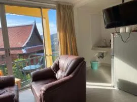 Baan Mon Hill Private Room