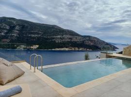 Maradato Villas, hotel v destinaci Mikros Gialos