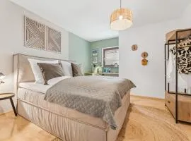 Stay Malou Apartment zentrumsnah mit Kaffee-Teebar, Arbeitsplatz, Balkon und kostenlosen Stellplatz