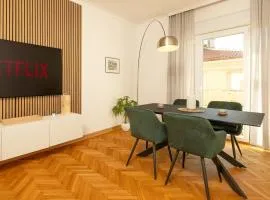 Ponterosso City Center Luxury Apartment FastFibra