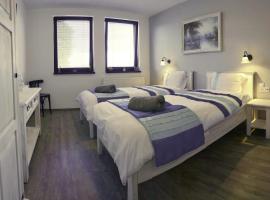 Kipi Casa double room with bathroom, hotel di Lazany