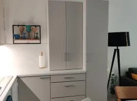 Studio Linnankatu 25