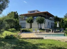 Villa Japandi avec vue - en Uzège