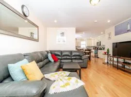 41 - 3BR Quincy - Lovely Townhouse near Adams