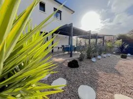 MAISON à Ajaccio tout CONFORT- proche plage et aéroport- Extérieur privatif avec barbecue