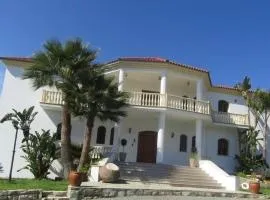 Aέναη