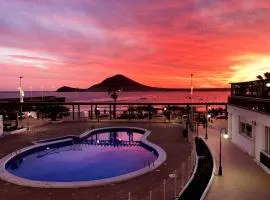 Stunning front line penthouse sea and pool