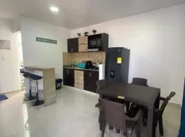 Cerca a todo APARTAMENTO CENTRAL