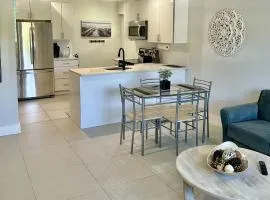 Close to everything! Perfect basecamp for WPB