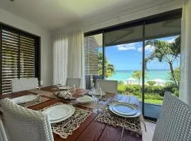 Apartment with sea views