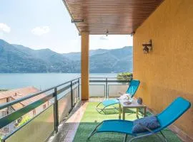 Teo s House private parking and lake view