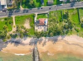 House by The Sea Hikka