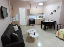 Savvas&Katia's luxury studio