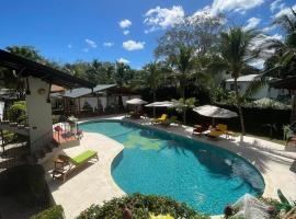 Parti Gras Hotel & Villas en Playa Potrero、ポトレロのホテル