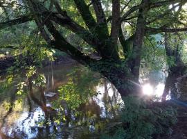 Les Rives de CAUPIAN, ξενοδοχείο σε Saint-Medard-en-Jalles