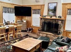 Large Family Cabin Near Park City