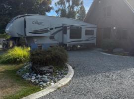 Outpost RV Accomodation Fiordland, ubytování v soukromí v destinaci Te Anau
