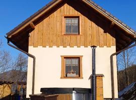 Doln&aacute; chata u Bratr&iacute;kov, chalet di Haligovce