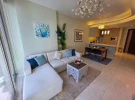 Luxury One Bedroom Apartment In Bahrain Bay