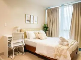 1BR Condo, BGC Uptown Mall, Grand Hyatt #ournw20j