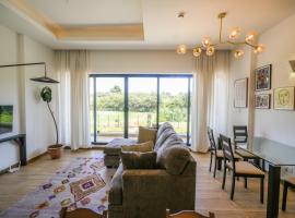Riverbank One Bedrooms Apartment, Swimming pool, gym, workspace, DB Space Living, hotel in Nairobi